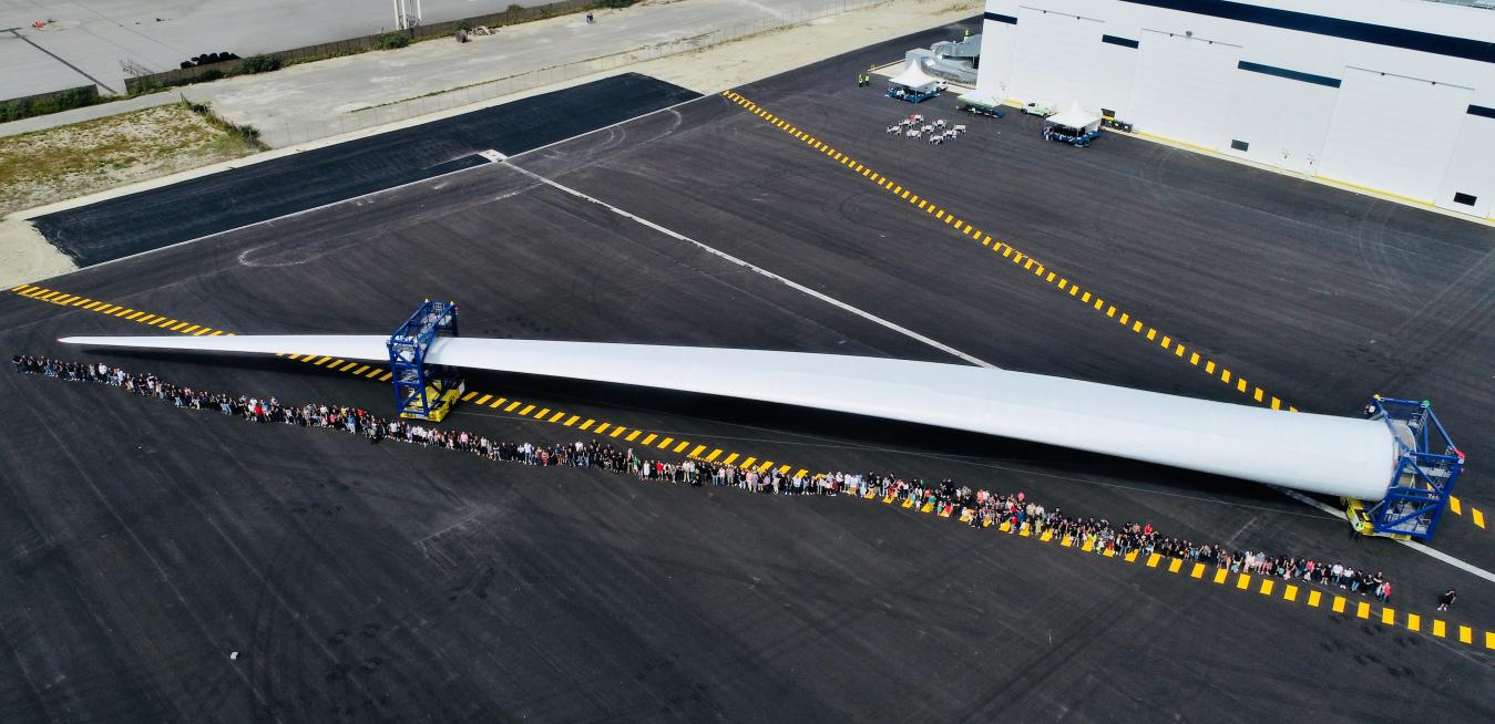 Make It Big GE Plant That Builds FootballFieldLong Wind Turbine